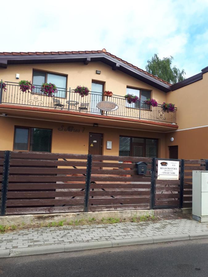 Juro Guest House Шяуляй Экстерьер фото