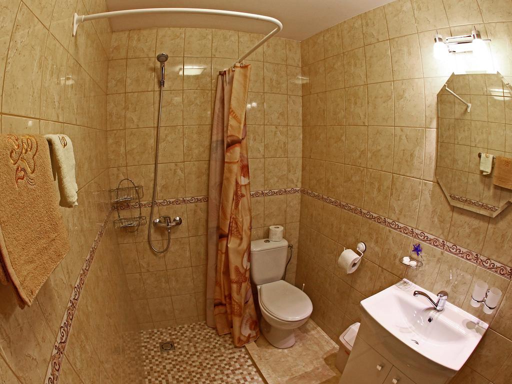 Juro Guest House Шяуляй Экстерьер фото