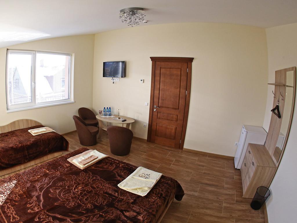 Juro Guest House Шяуляй Экстерьер фото